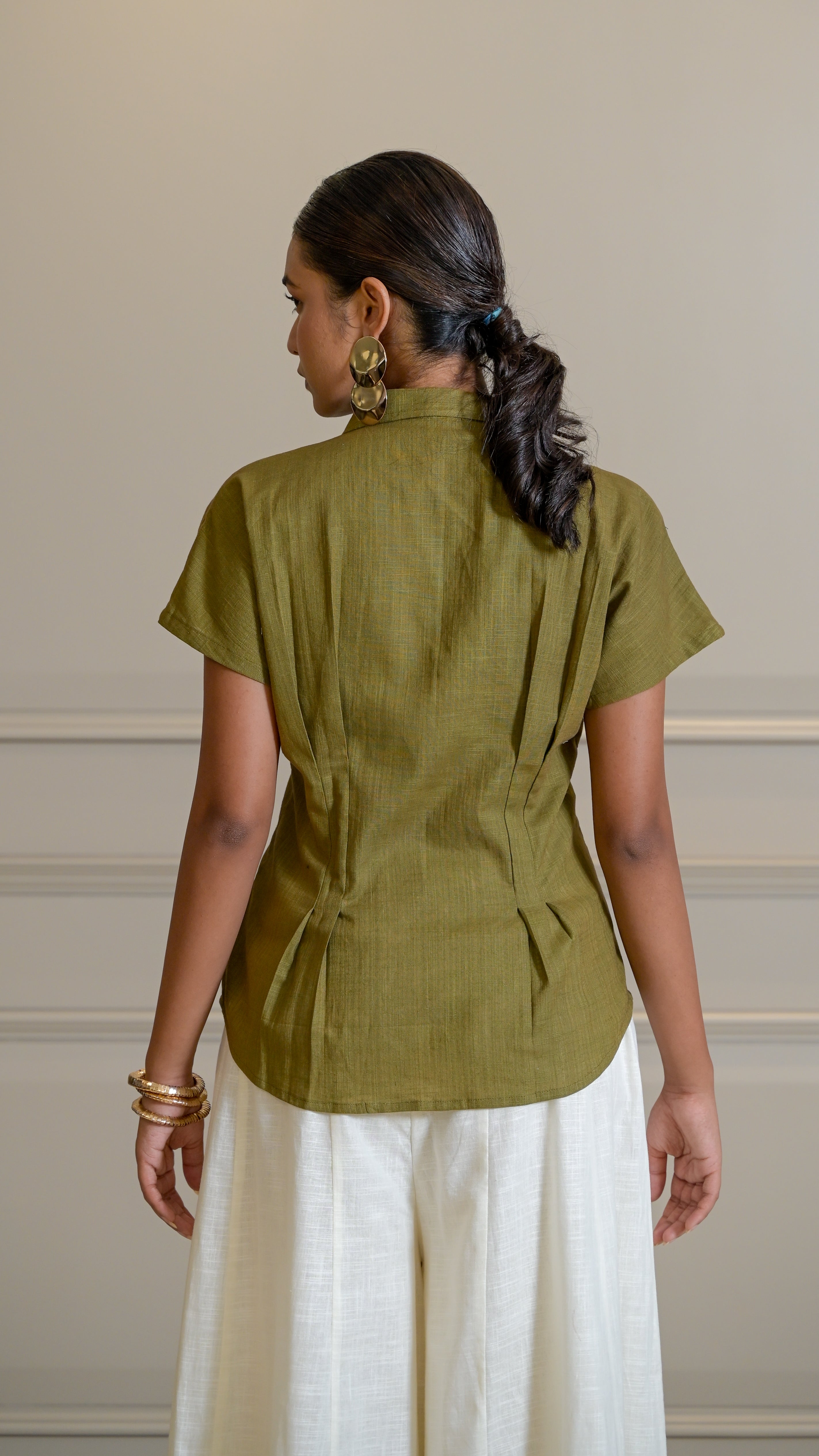 The Tuck Shirt - Olive